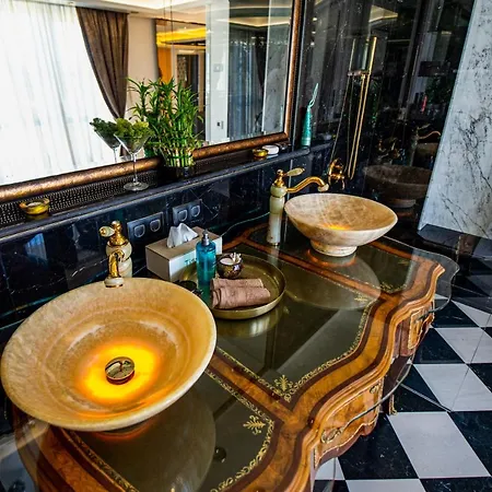 Luxury - The Royal Safari Апартаменты София